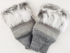 Fuzzy fingerless gloves in grey